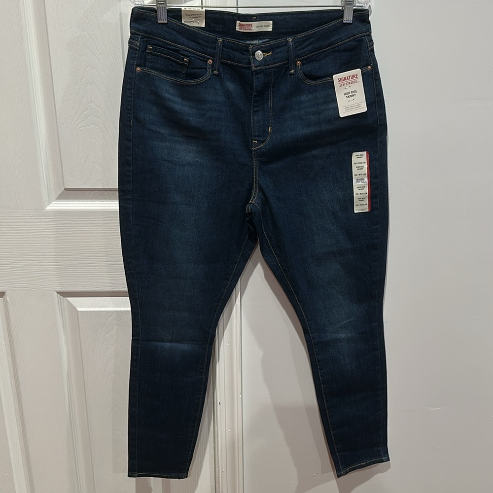 Signature by Levi Strauss Women's Skinny Jeans - Dark Blue